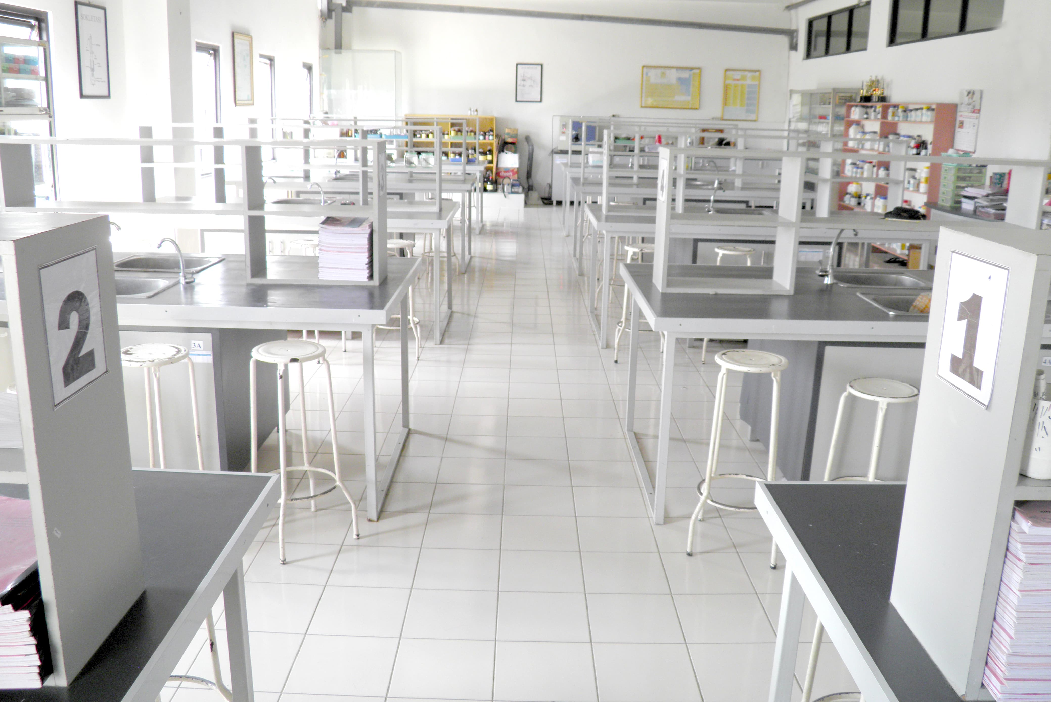 Lab Kimia Kualitatif